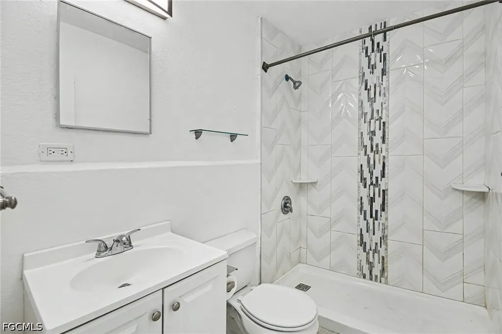 20 Estate Drive North Fort Myers FL 33917