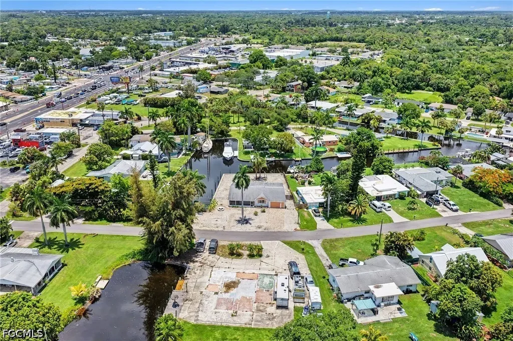 20 Estate Drive North Fort Myers FL 33917