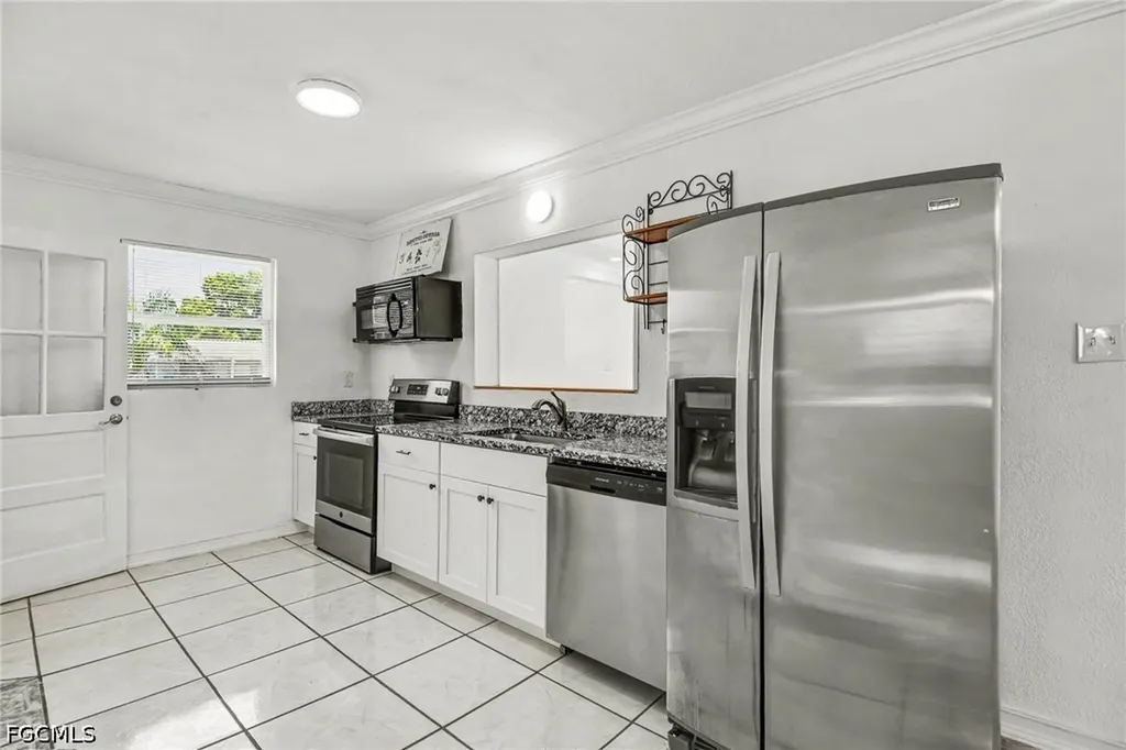 20 Estate Drive North Fort Myers FL 33917