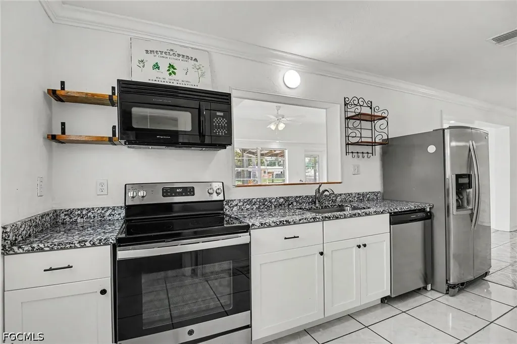 20 Estate Drive North Fort Myers FL 33917