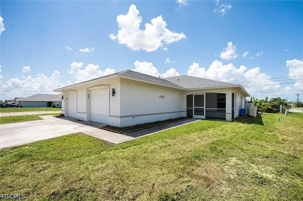 1302-1304 NE 16th Terrace Cape Coral FL 33909