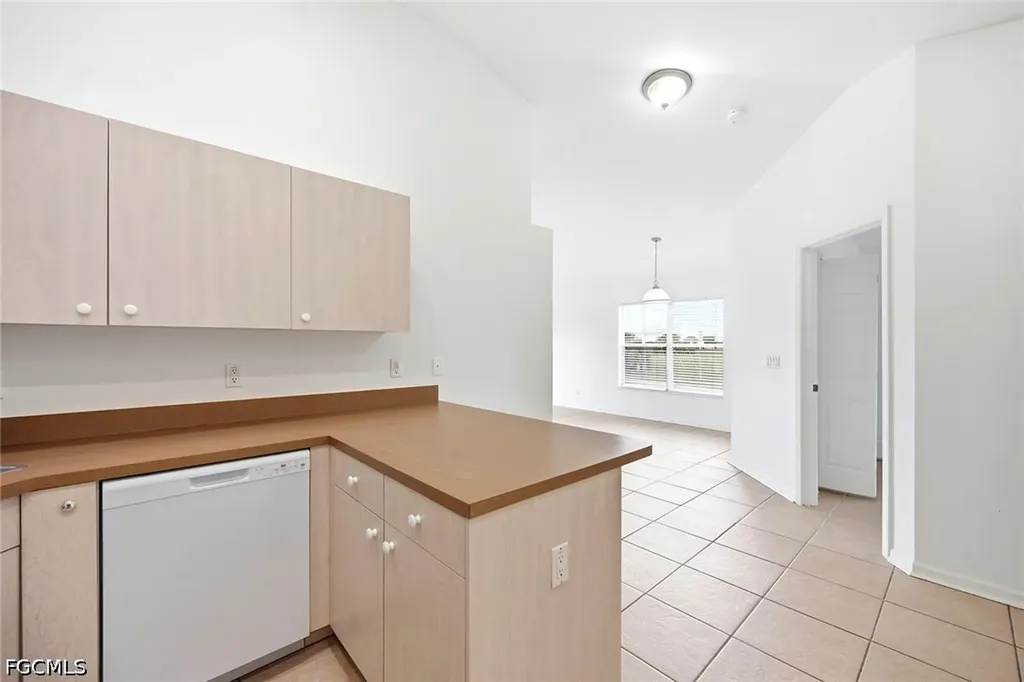1302-1304 NE 16th Terrace Cape Coral FL 33909
