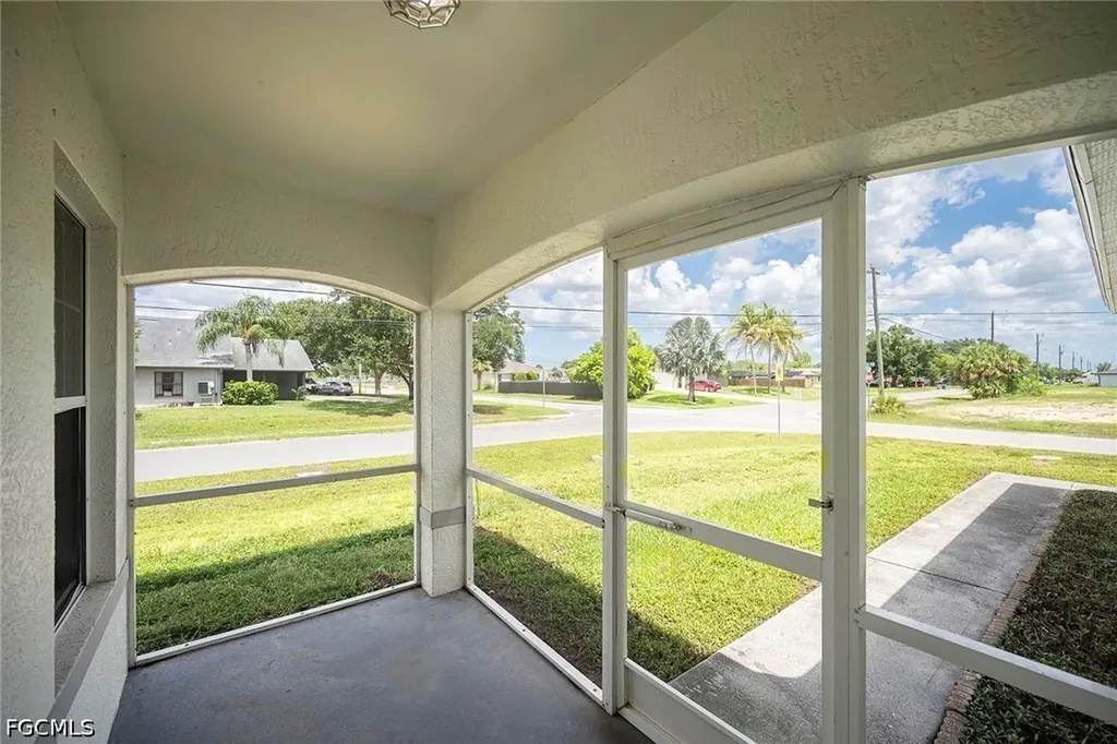 1302-1304 NE 16th Terrace Cape Coral FL 33909