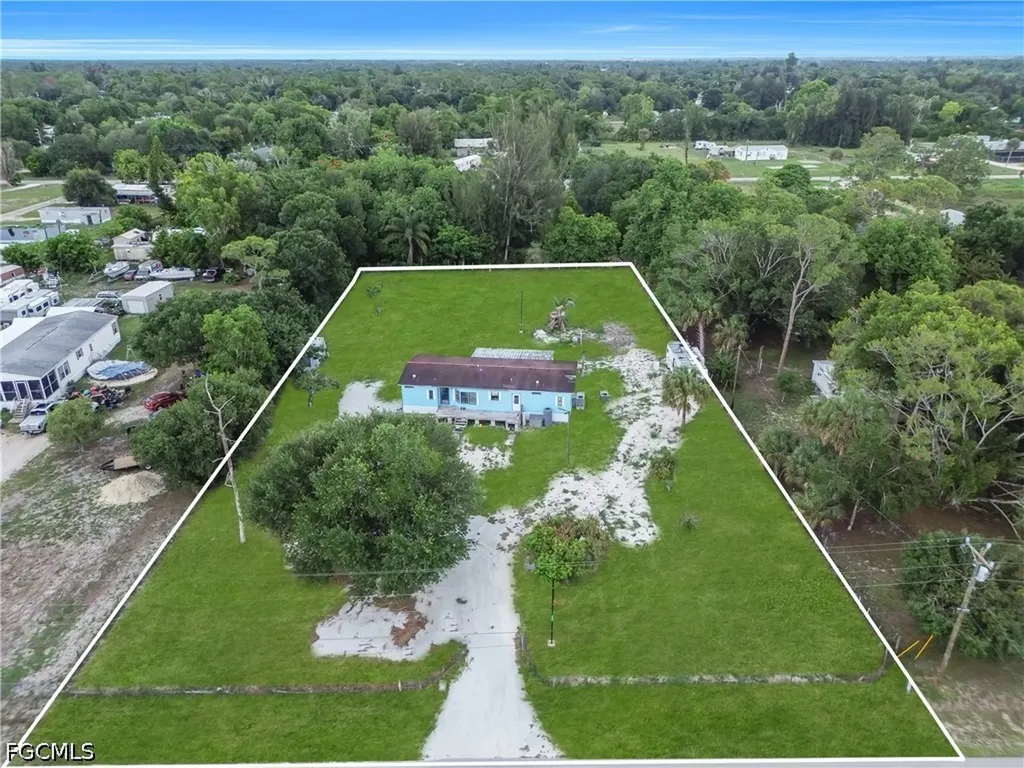7993 Ebson Drive North Fort Myers FL 33917