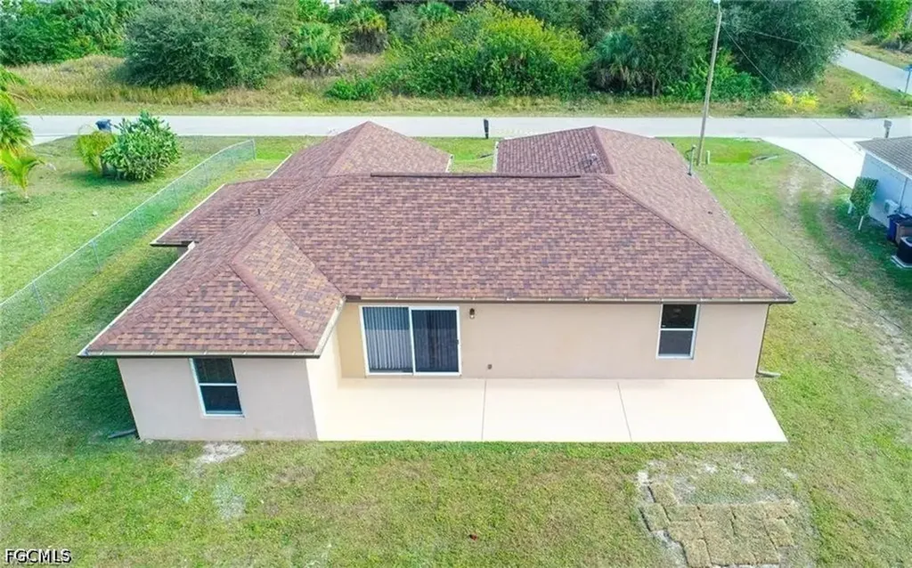 604 Thomas Sherwin Avenue S Lehigh Acres FL 33974