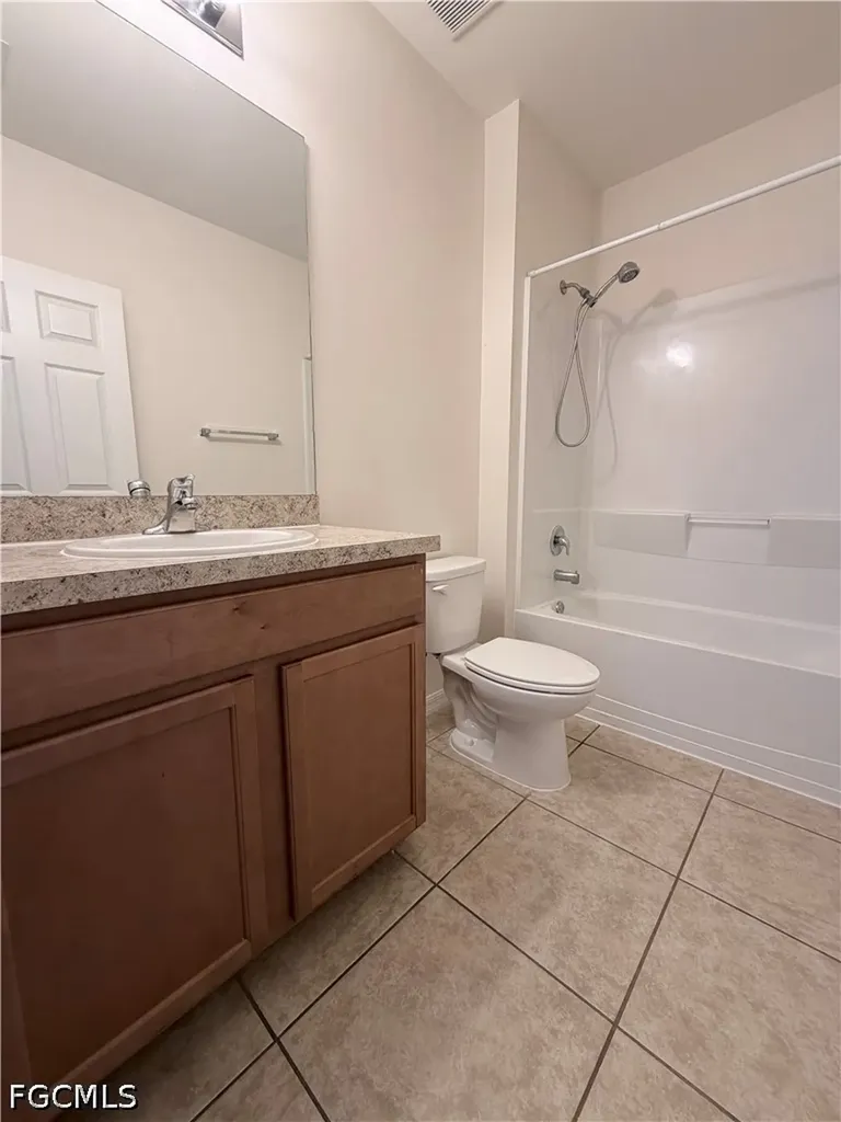 1633 SW 12th Terrace Cape Coral FL 33991