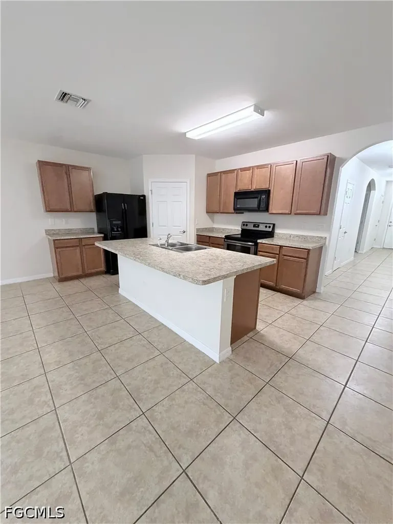 1633 SW 12th Terrace Cape Coral FL 33991