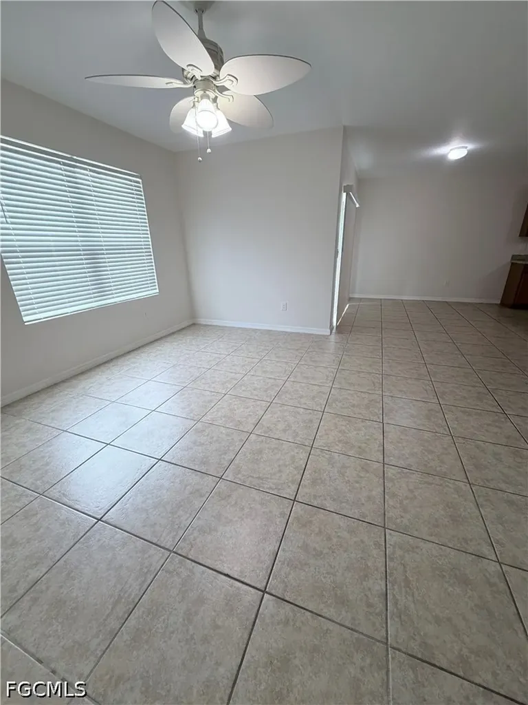 1633 SW 12th Terrace Cape Coral FL 33991