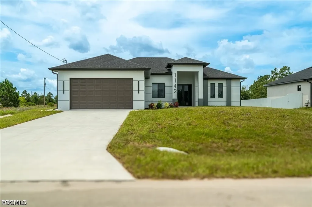 1142 Eclipse Street E Lehigh Acres FL 33974
