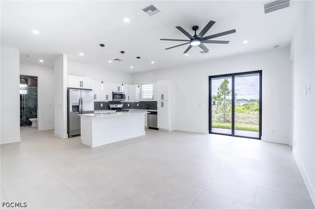 1142 Eclipse Street E Lehigh Acres FL 33974