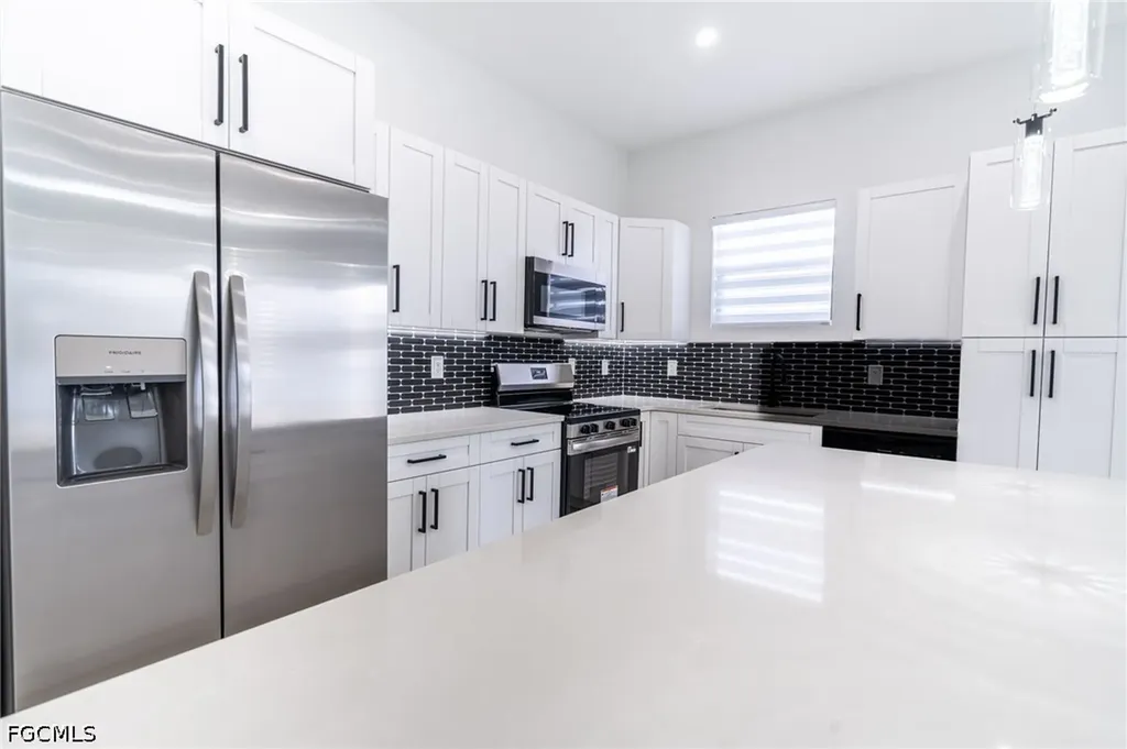 1142 Eclipse Street E Lehigh Acres FL 33974