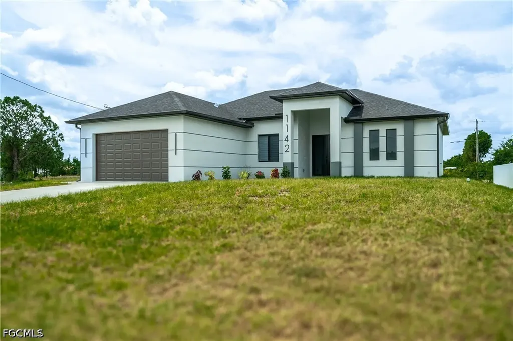 1142 Eclipse Street E Lehigh Acres FL 33974