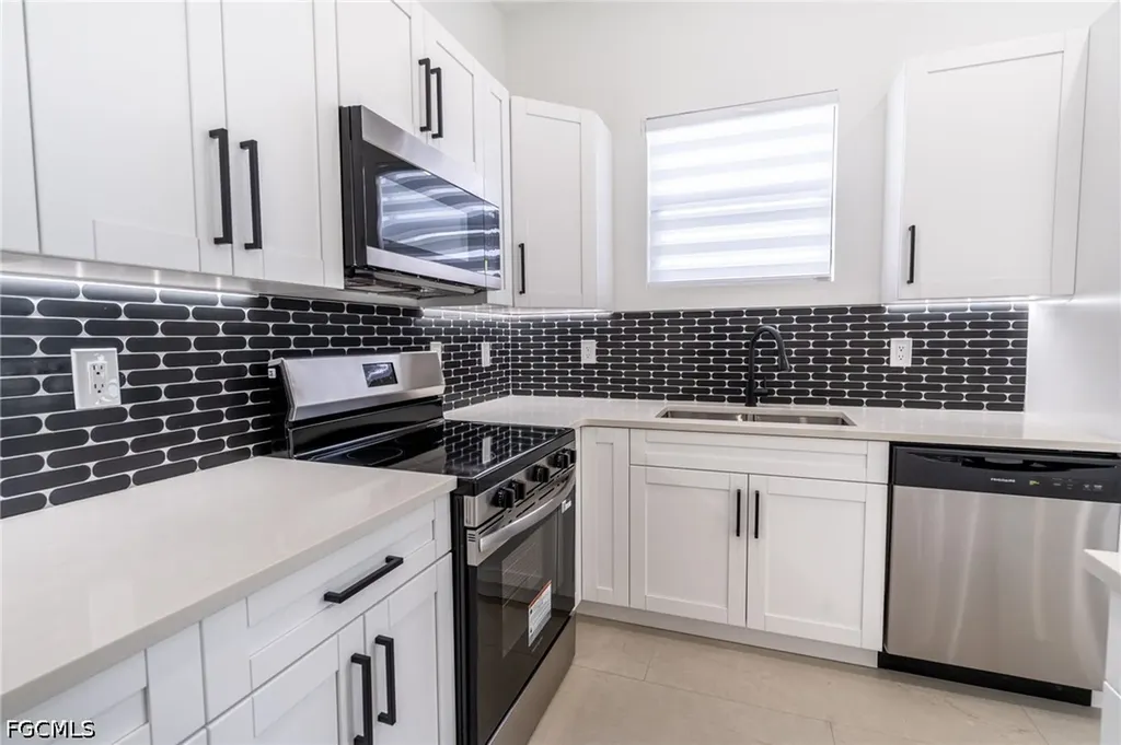 1142 Eclipse Street E Lehigh Acres FL 33974