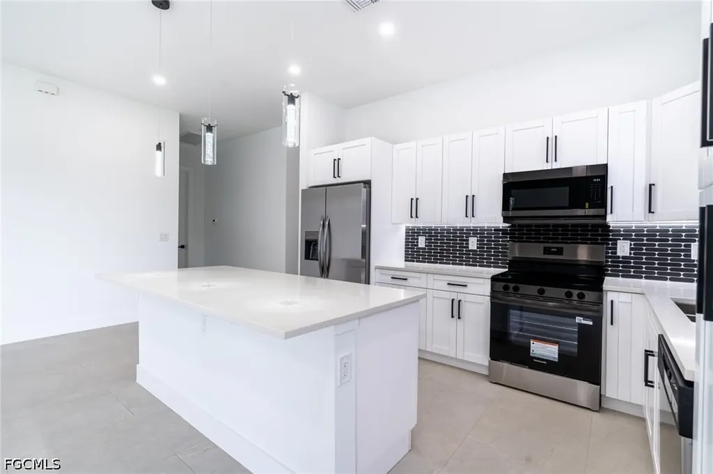 1142 Eclipse Street E Lehigh Acres FL 33974