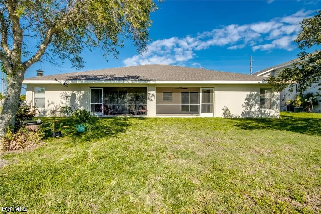 2937 Santa Barbara Boulevard Cape Coral FL 33914