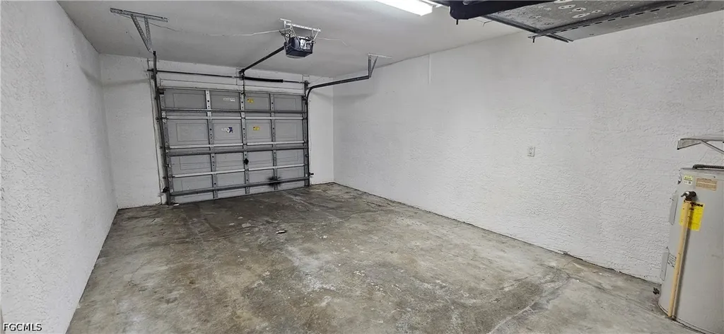 1628 SW Santa Barbara Place Cape Coral FL 33991