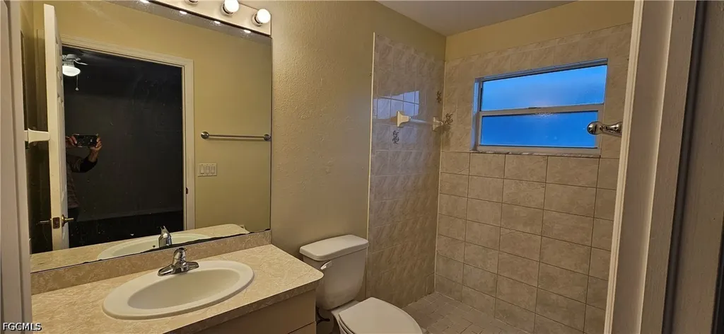 1628 SW Santa Barbara Place Cape Coral FL 33991