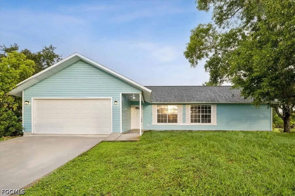 2701 SW 8th Court Cape Coral FL 33914