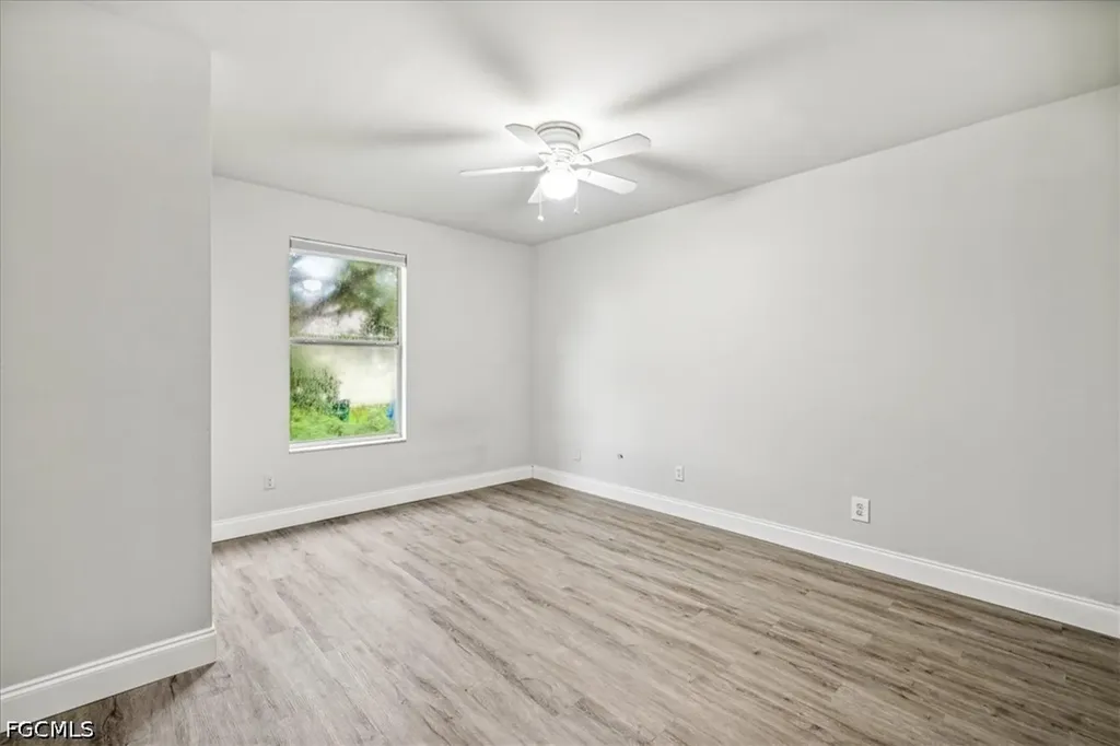 2701 SW 8th Court Cape Coral FL 33914