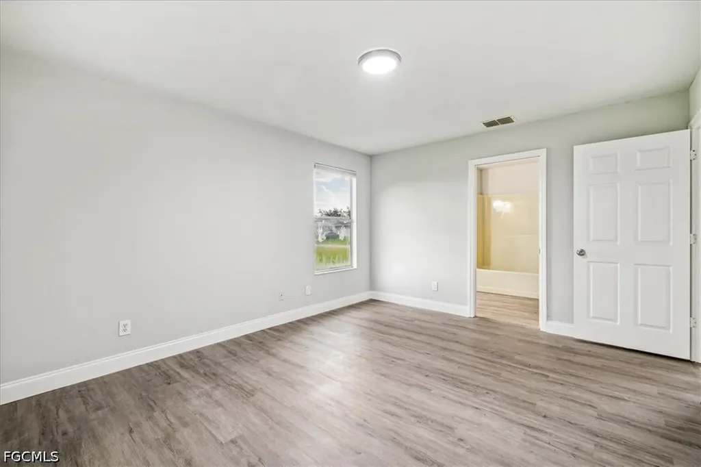 2701 SW 8th Court Cape Coral FL 33914