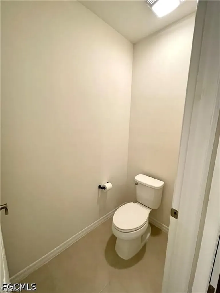 2210 NW 11th Street Cape Coral FL 33993