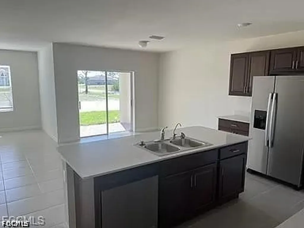 2210 NW 11th Street Cape Coral FL 33993