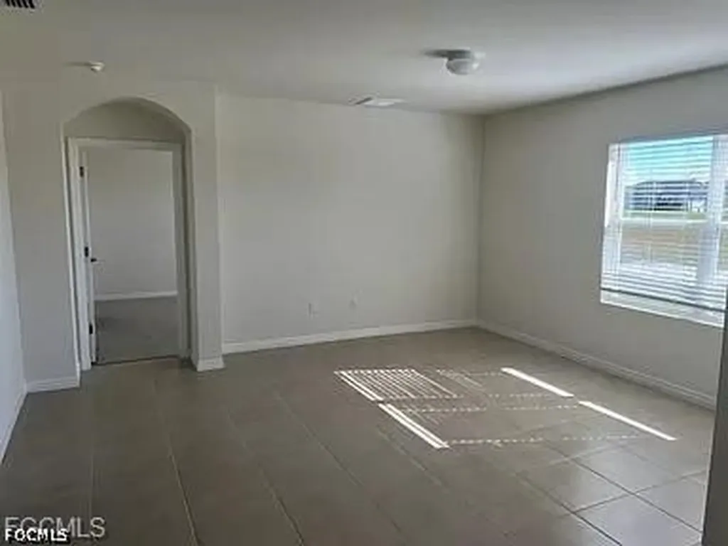 2210 NW 11th Street Cape Coral FL 33993