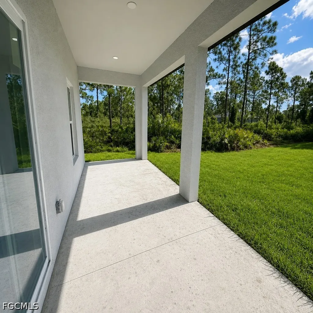 847 Genoa Avenue S Lehigh Acres FL 33974