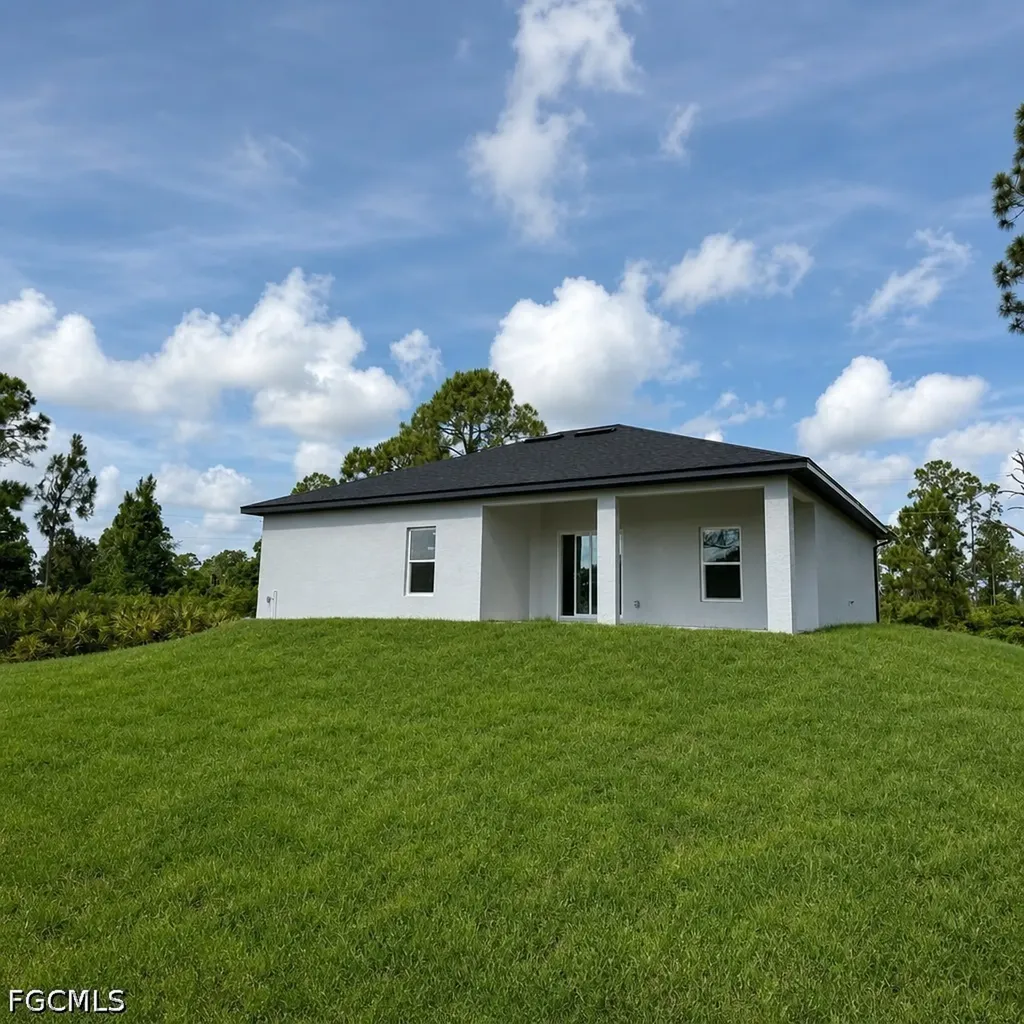 847 Genoa Avenue S Lehigh Acres FL 33974