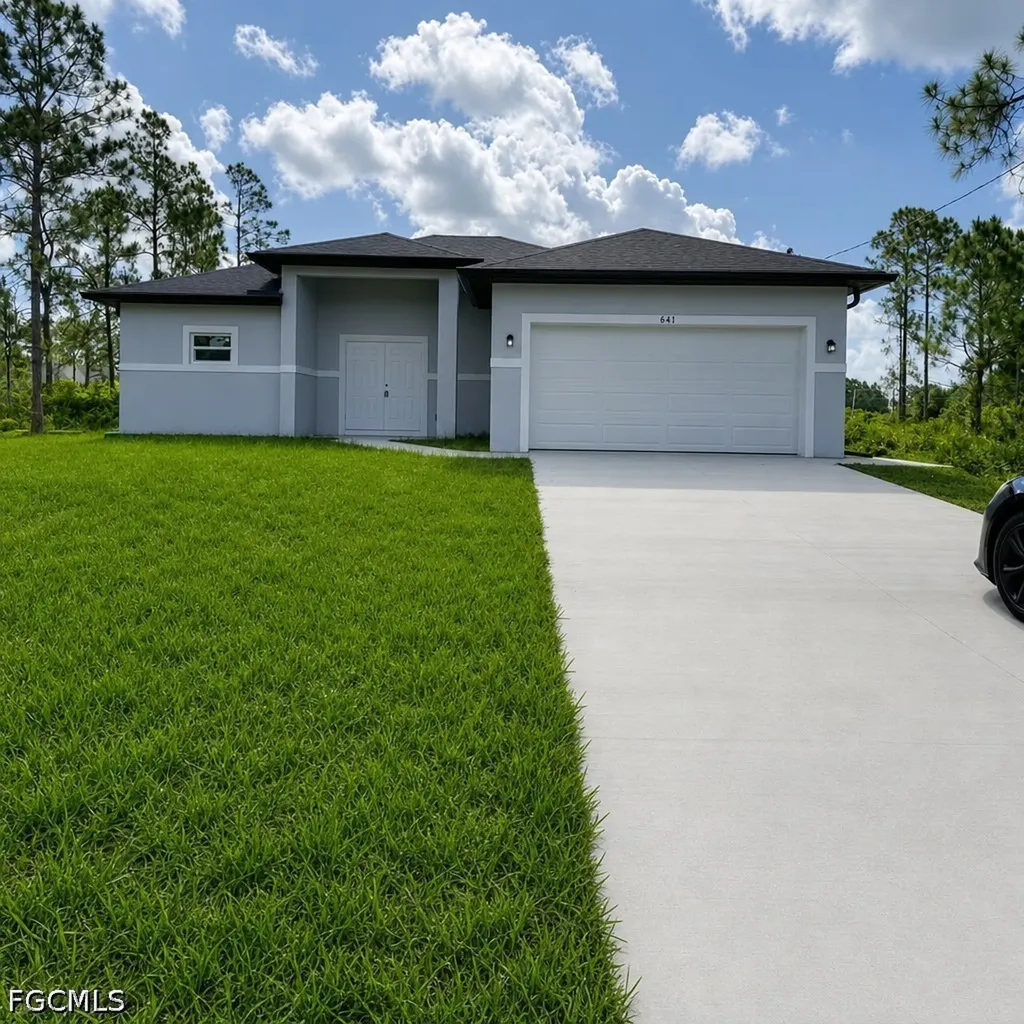 847 Genoa Avenue S Lehigh Acres FL 33974