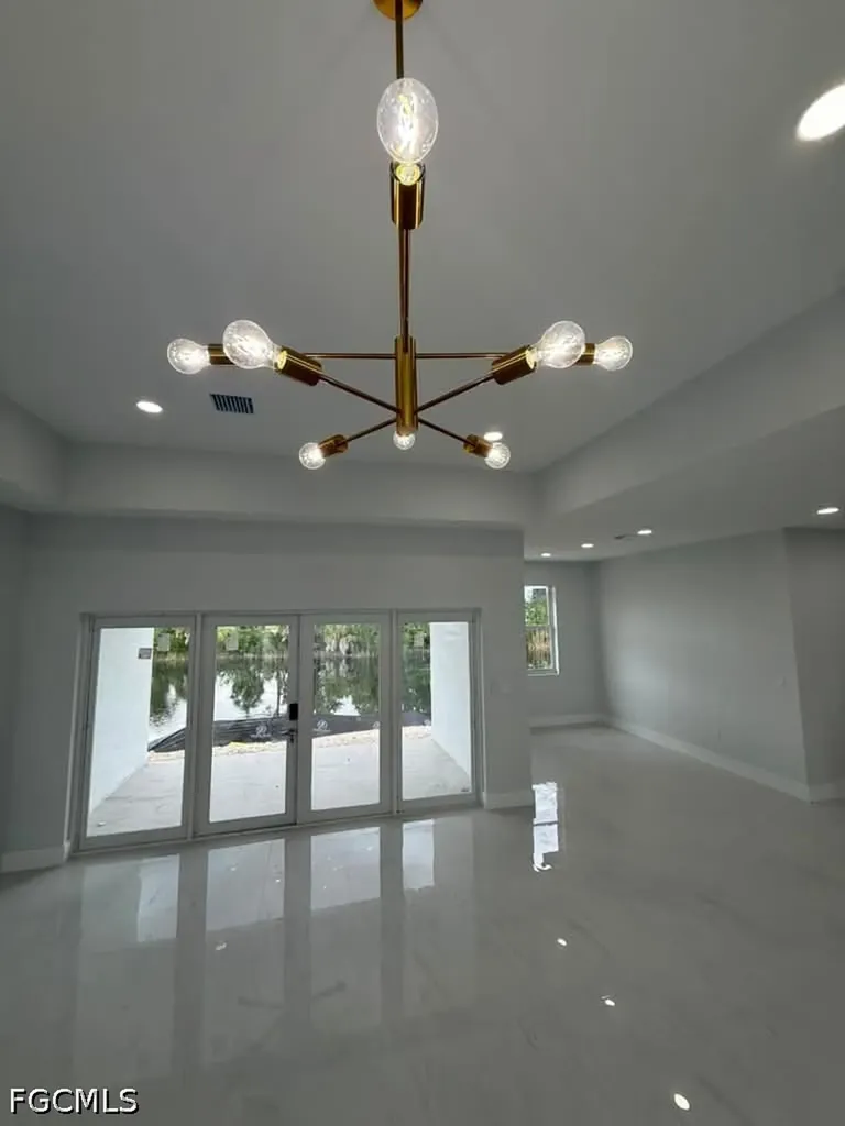 2835 NE 5th Place Cape Coral FL 33909