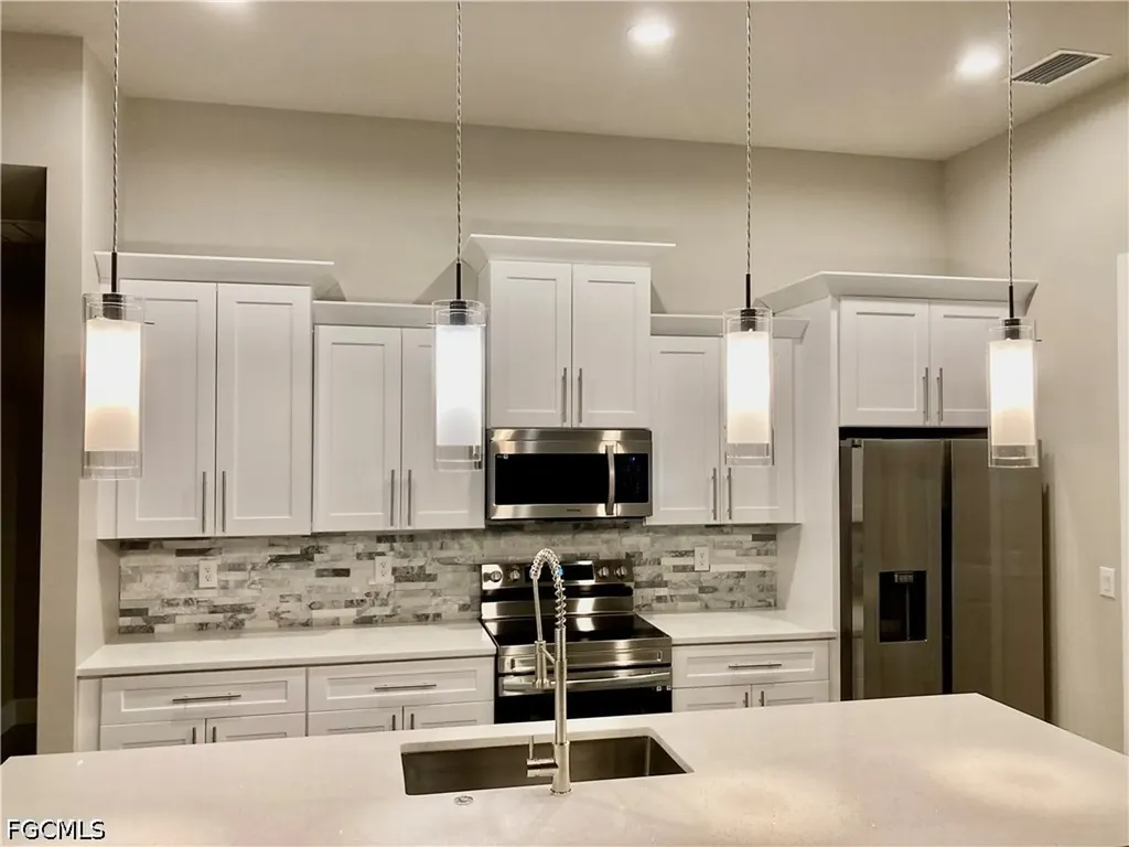 4016 22nd Street SW Lehigh Acres FL 33976