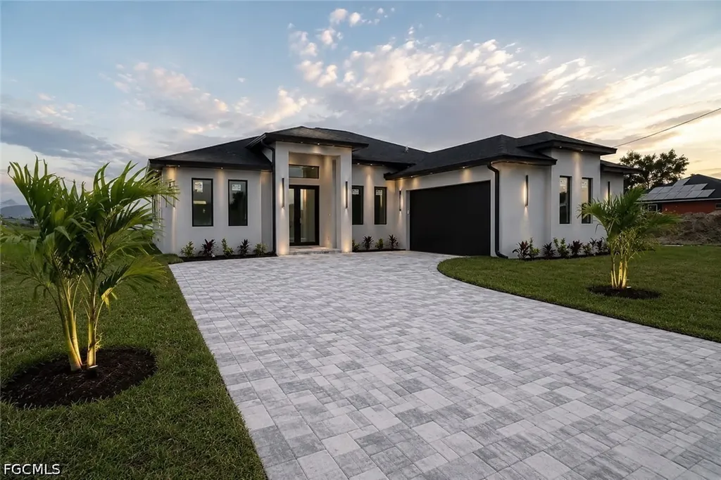 Cape Coral FL, 618 NE 12th Street