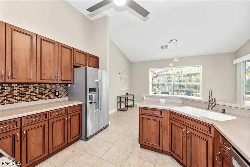 3725 SW 4th Lane Cape Coral FL 33991
