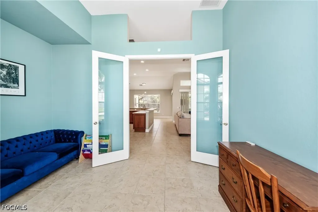 3725 SW 4th Lane Cape Coral FL 33991