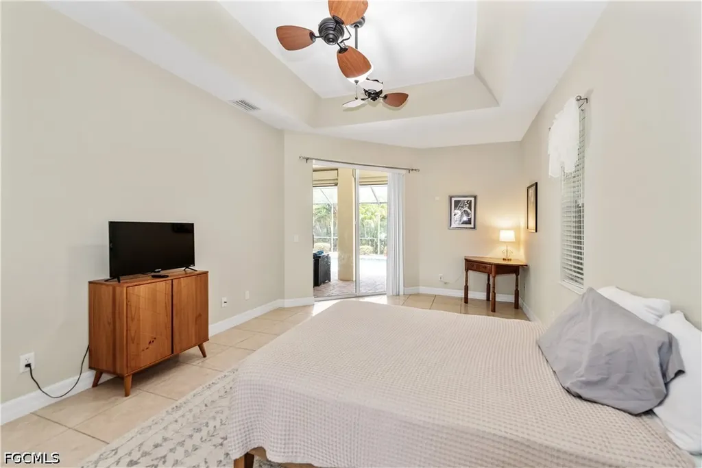 3725 SW 4th Lane Cape Coral FL 33991