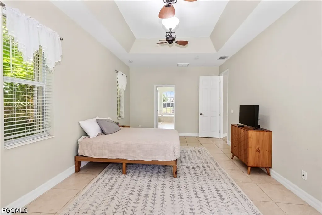 3725 SW 4th Lane Cape Coral FL 33991