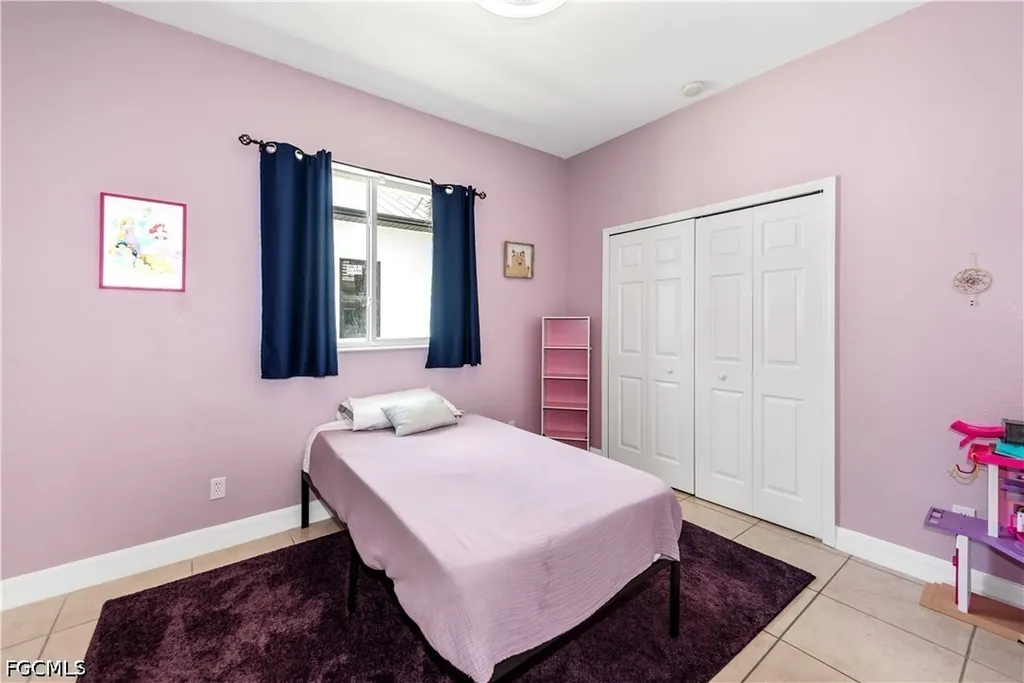 3725 SW 4th Lane Cape Coral FL 33991