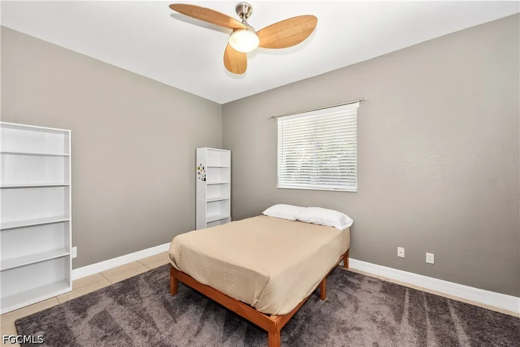 3725 SW 4th Lane Cape Coral FL 33991