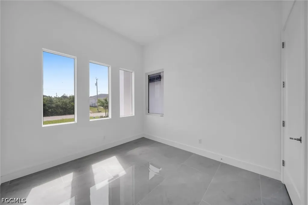 2720 NW 41st Avenue Cape Coral FL 33993