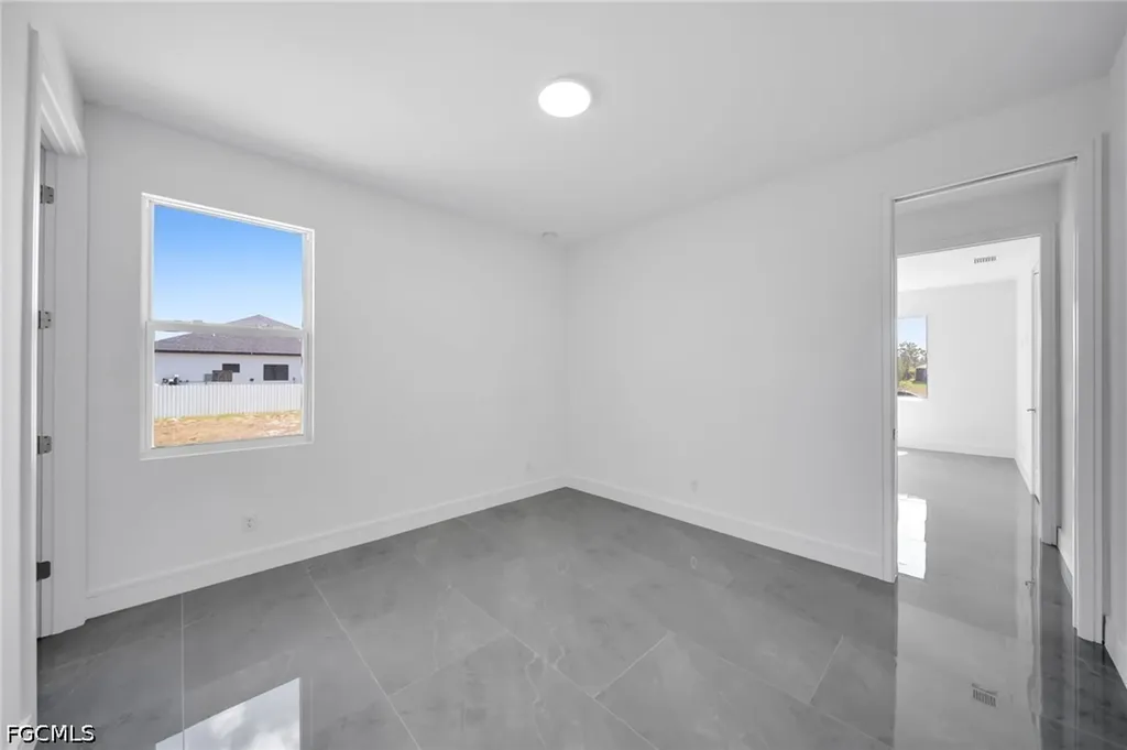 2720 NW 41st Avenue Cape Coral FL 33993