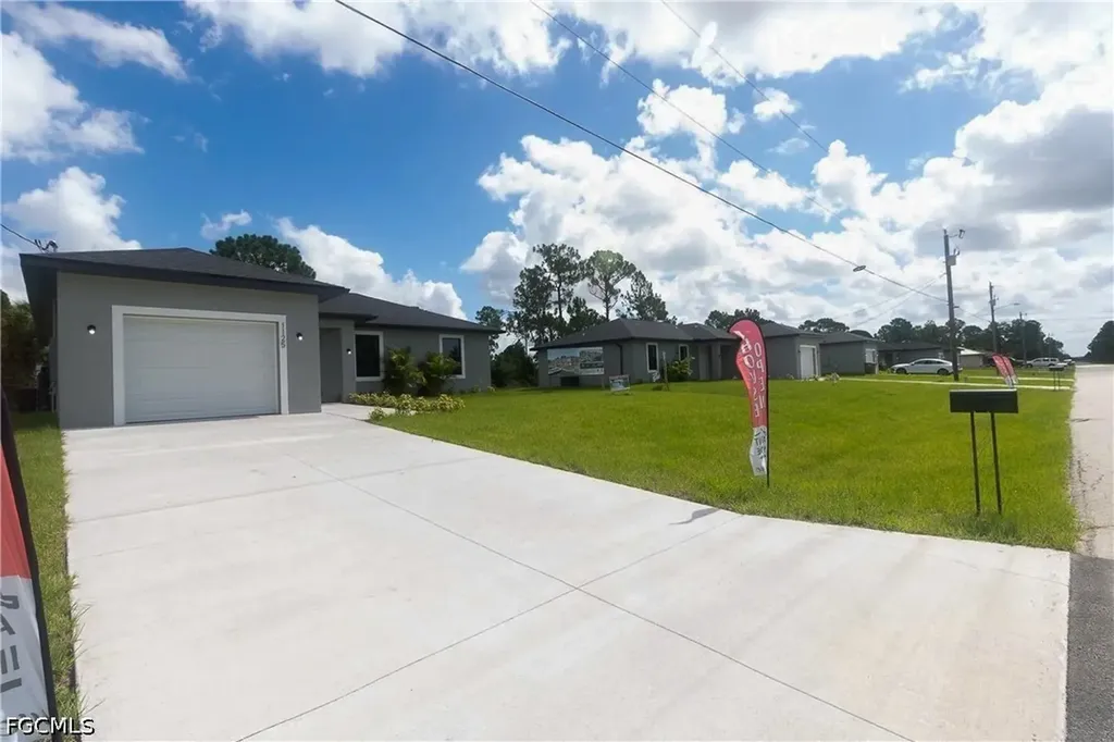 1125 Deauville Street E Lehigh Acres FL 33974
