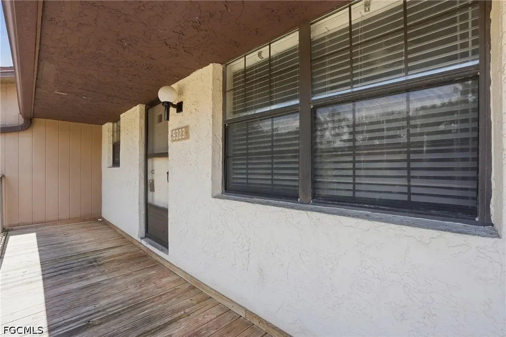 5323 Treetops Drive Naples FL 34113