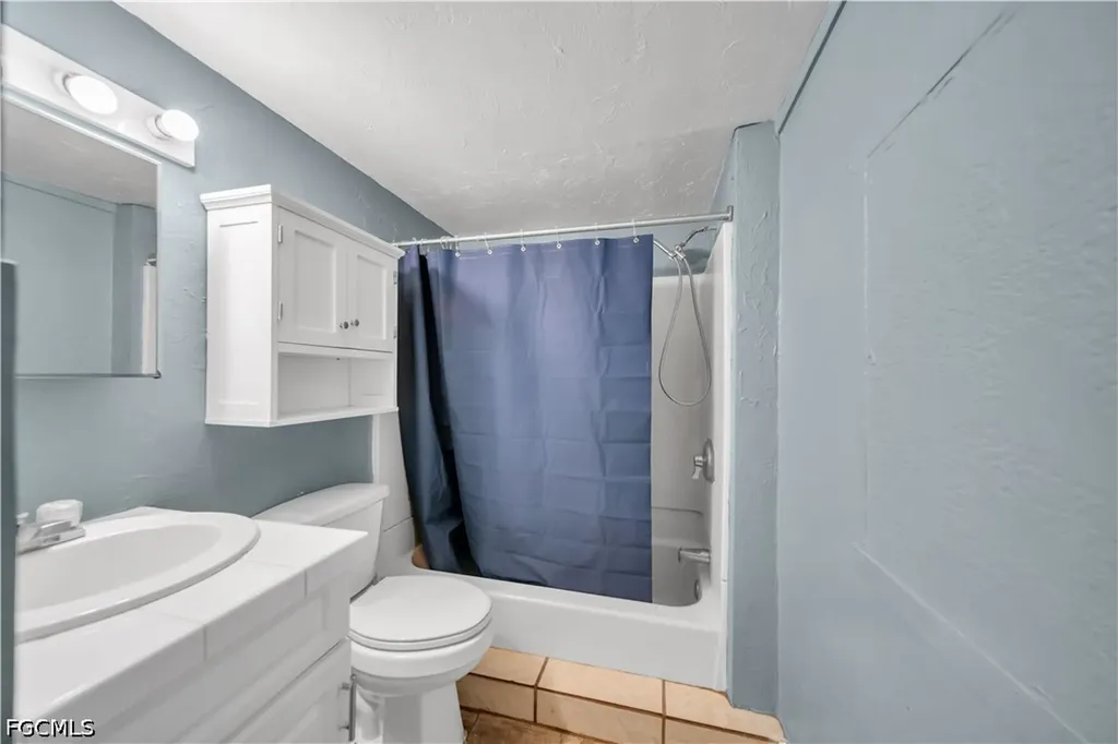 8239 Sevigny Drive North Fort Myers FL 33917