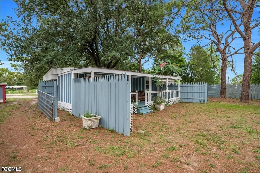 8239 Sevigny Drive North Fort Myers FL 33917