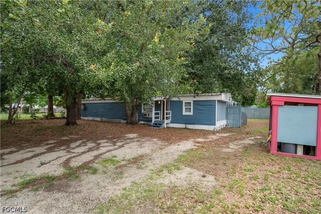 8239 Sevigny Drive North Fort Myers FL 33917