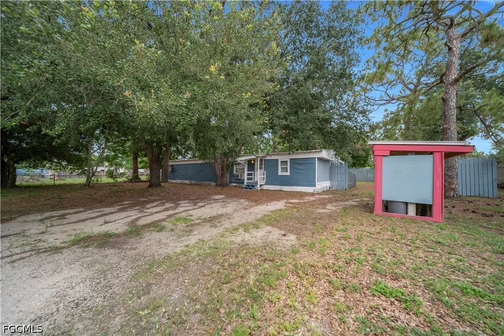 8239 Sevigny Drive North Fort Myers FL 33917