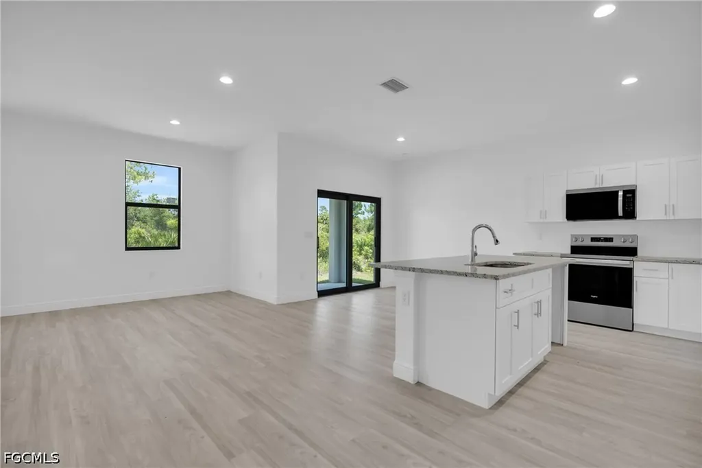 203 E 17th Street Lehigh Acres FL 33972