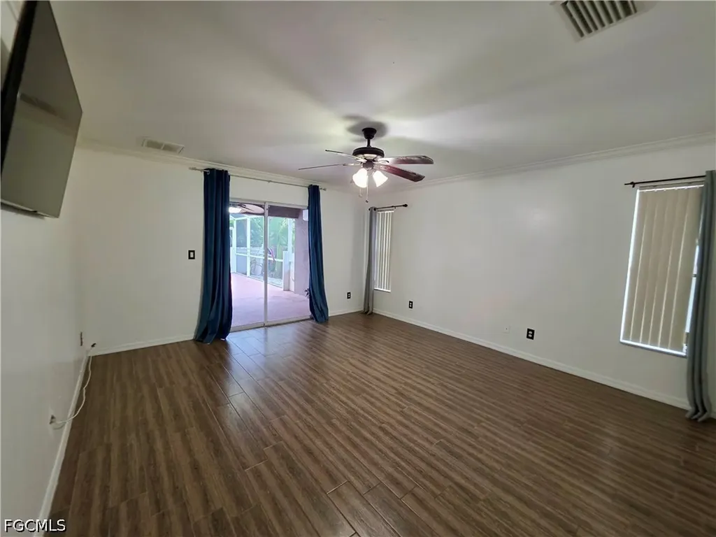 1803 SW 2nd Avenue Cape Coral FL 33991