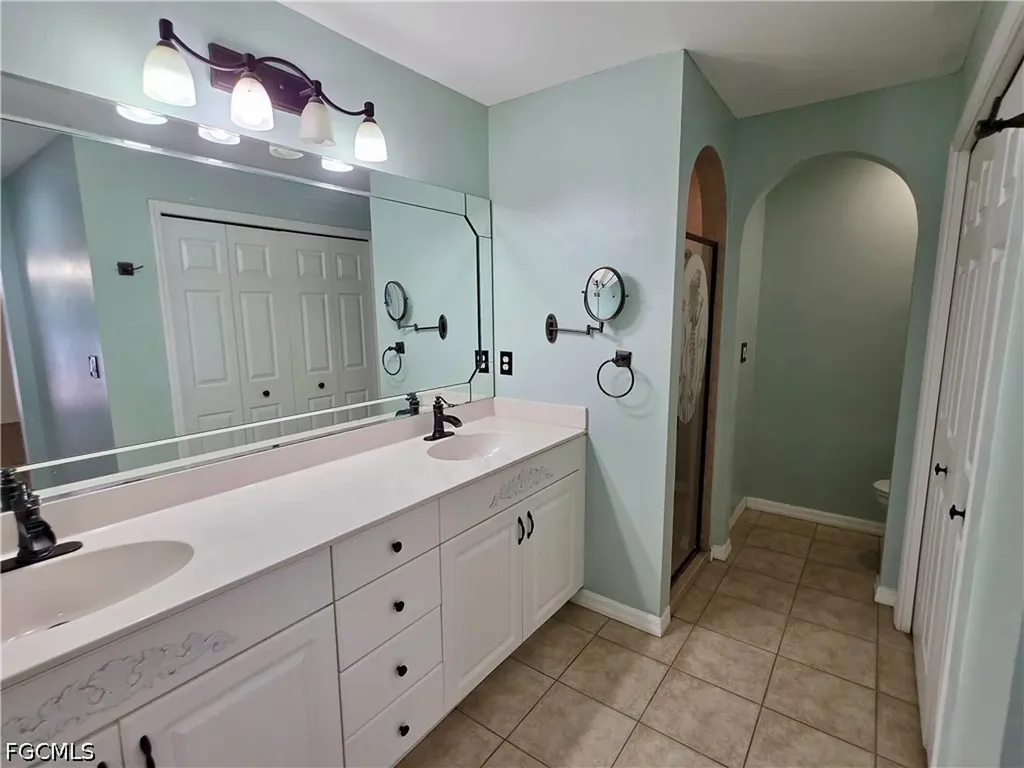 1803 SW 2nd Avenue Cape Coral FL 33991